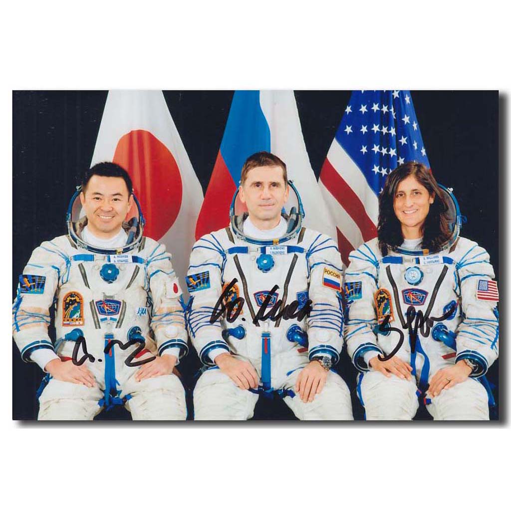 Soyuz TMA-05M crewsigned glossy photo